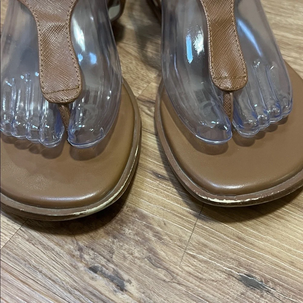 Michael Michael Kors thong style sandal, size 8 - Picture 5 of 6